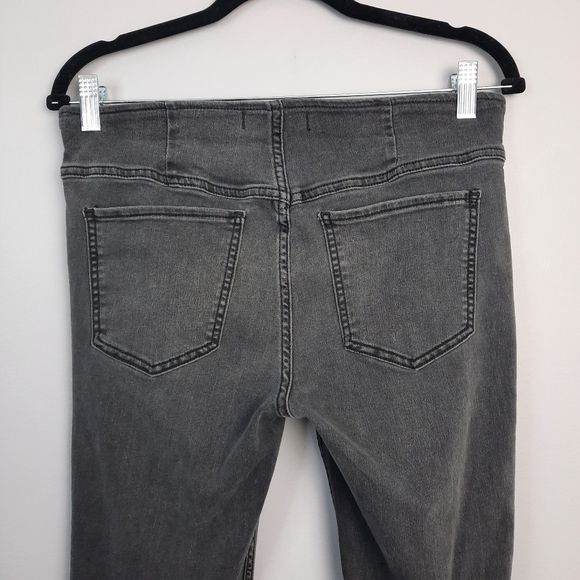 Free People Gummy Flared Leg Mid Rise Pull On Stretch Jeans size 29 - Picture 5 of 14